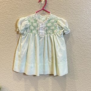 Princess Anne Green Girls Dress 1980s Hand Smocking Size 24 months Vintage Doll